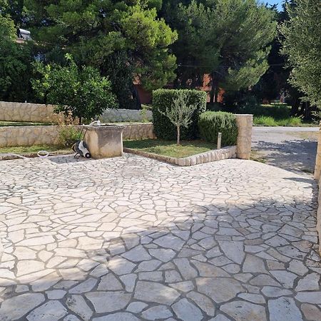 Apartments Suha Punta - Villa Babalonija Kampor Buitenkant foto
