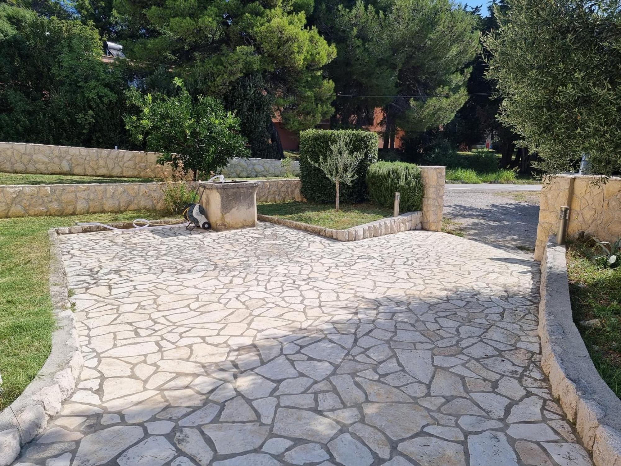 Apartments Suha Punta - Villa Babalonija Kampor Buitenkant foto